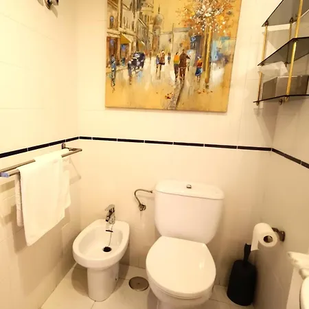 Apartman Beachfront With Sea View Balcony - Pmt15