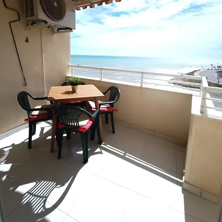 Beachfront With Sea View Balcony - Pmt15 Apartman *